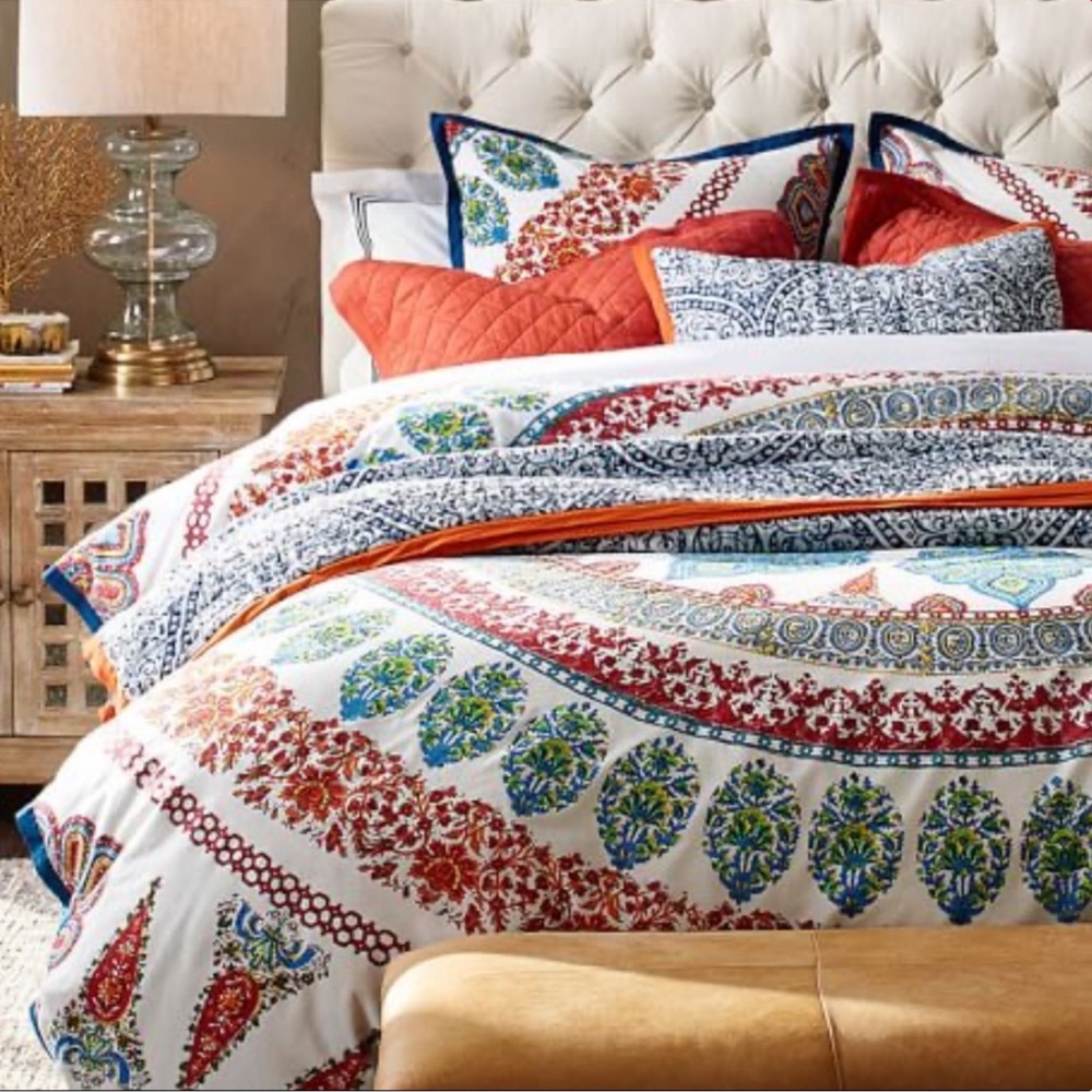 Pottery Barn Aurora King Duvet Set with 2 Euro Shams